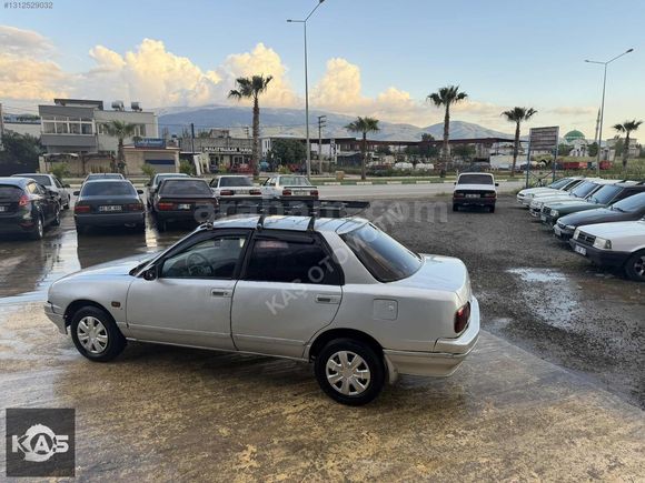 Daihatsu applause 1991 model