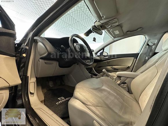 LUX GARAGEDEN C5