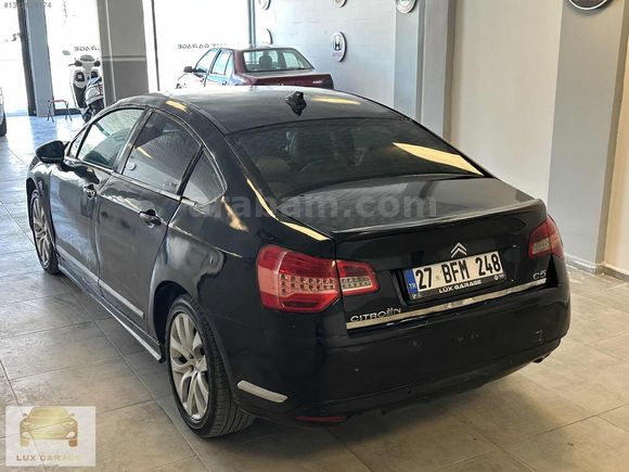 LUX GARAGEDEN C5