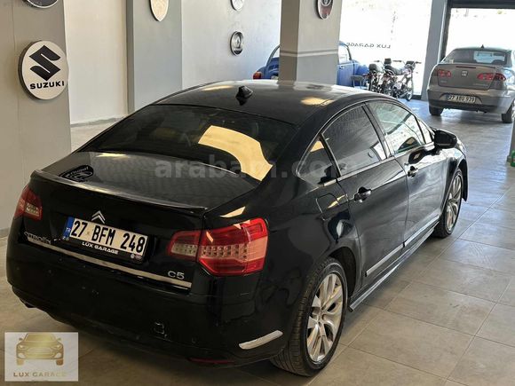 LUX GARAGEDEN C5