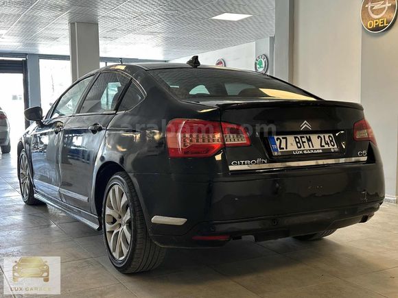 LUX GARAGEDEN C5