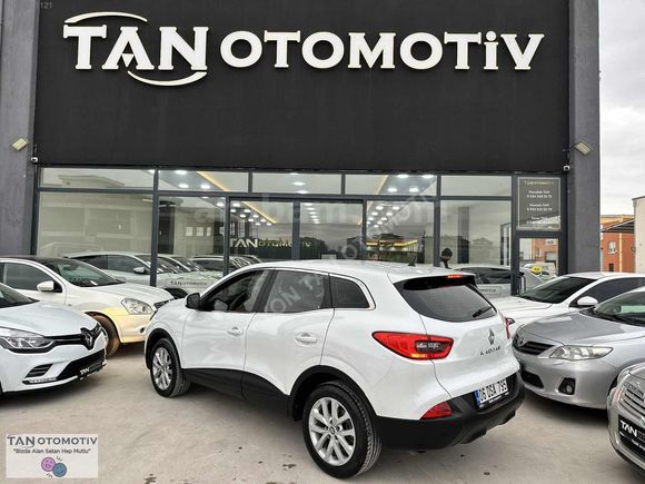 2015-RENAULT-KADJAR-1.5DCİ-TOUCH-EDC-EMSALSİZ-TEMİZLİK-122'KM
