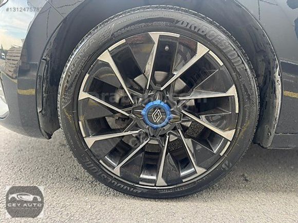 CEY AUTO'DAN 2025 CLİO/1.0TCE/TECHNO/18.000KM/HATASIZ-GARANTİLİ