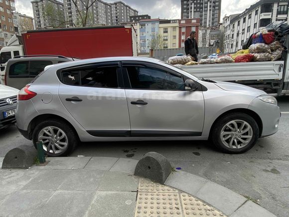 Sahibinden Renault Megane 1.5 dCi Authentique 2012 Model 