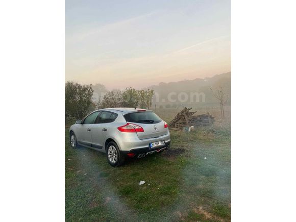 Sahibinden Renault Megane 1.5 dCi Authentique 2012 Model 
