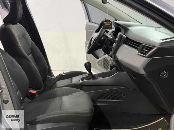 Denvar Motors"2023 CLIO 1.0TCE JOY MANUEL KART+TAKSİT