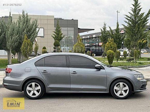 EMİN GALERİ'den 2017 MODEL VW JETTA 1.2 TSI TRENDLINE