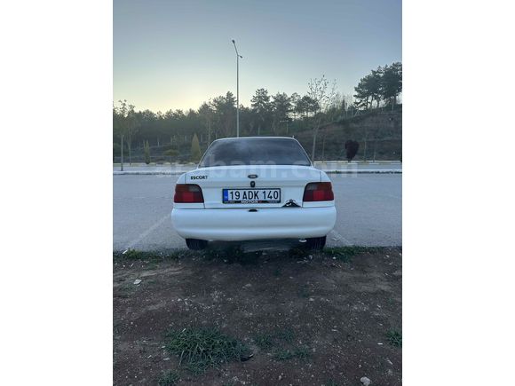 Sahibinden Ford Escort 1.6 CLX 1997 Model 