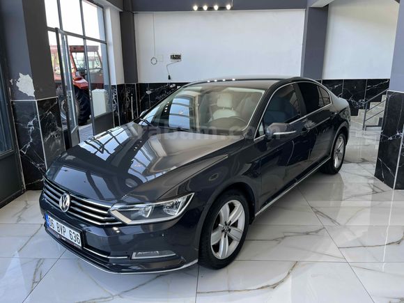 Galeriden Volkswagen Passat 1.6 TDi BlueMotion Comfortline 2015 Model Samsun