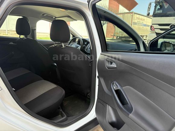 2017 MODEL DİZEL OTOMATİK KUSURSUZ 2018 ÇIKIŞLI 83,500 KM
