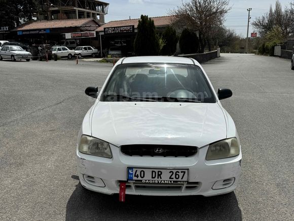 Galeriden Hyundai Accent 1.3 Admire 2001 Model Kırşehir