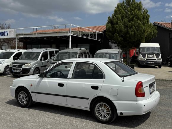 Galeriden Hyundai Accent 1.3 Admire 2001 Model Kırşehir