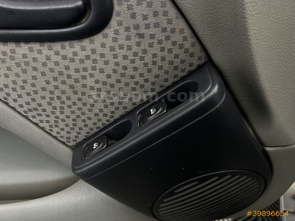 2006/RENAULT CLIO SYMBOL 1.5 DCI ALIZE