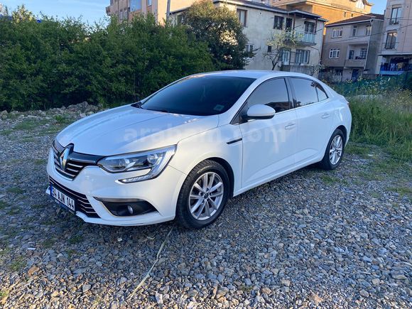 Sahibinden Renault Megane 1.5 Blue DCI Touch 2020 Model 
