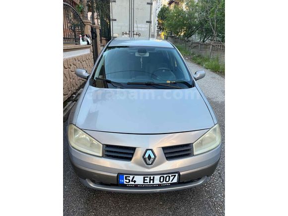 Sahibinden Renault Megane 1.6 Dynamique 2006 Model  195.000 km Kahverengi