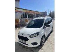 Sahibinden Ford Tourneo Courier 1.5 TDCi Trend 2020 Model  197.000 km Beyaz