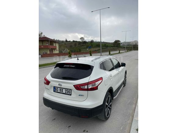 Sahibinden Nissan Qashqai 1.6 dCi Black Edition 2014 Model 