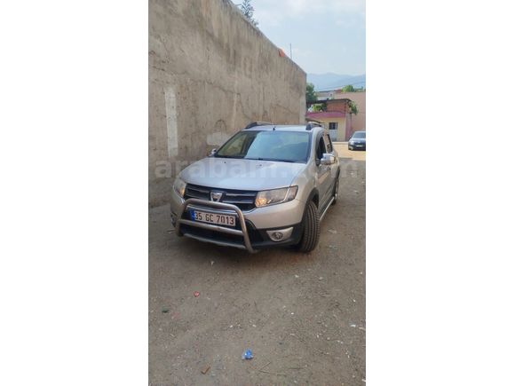 Sahibinden Dacia Sandero 1.5 dCi Stepway 2015 Model