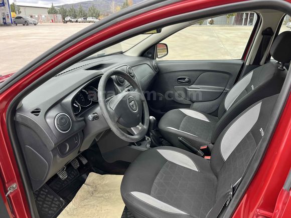 Galeriden Dacia Sandero 1.5 dCi Stepway 2015 Model Tokat