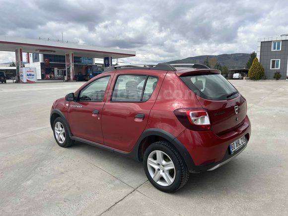 Galeriden Dacia Sandero 1.5 dCi Stepway 2015 Model Tokat