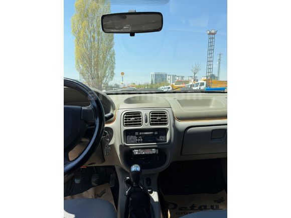Sahibinden Renault Clio 1.4 Authentique 2003 Model
