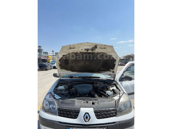Sahibinden Renault Clio 1.4 Authentique 2003 Model