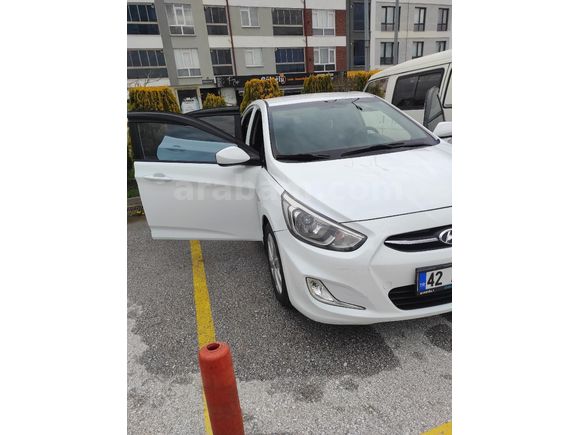 Sahibinden Hyundai Accent Blue 1.4 D-CVVT Mode Plus 2015 Model