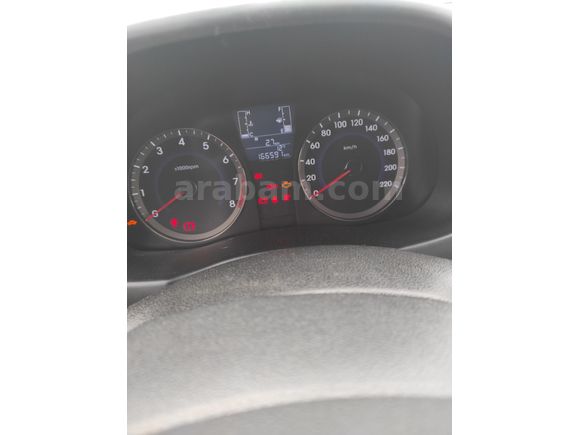 Sahibinden Hyundai Accent Blue 1.4 D-CVVT Mode Plus 2015 Model