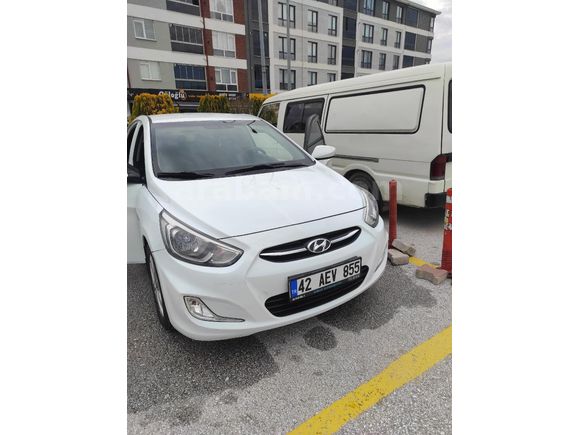 Sahibinden Hyundai Accent Blue 1.4 D-CVVT Mode Plus 2015 Model