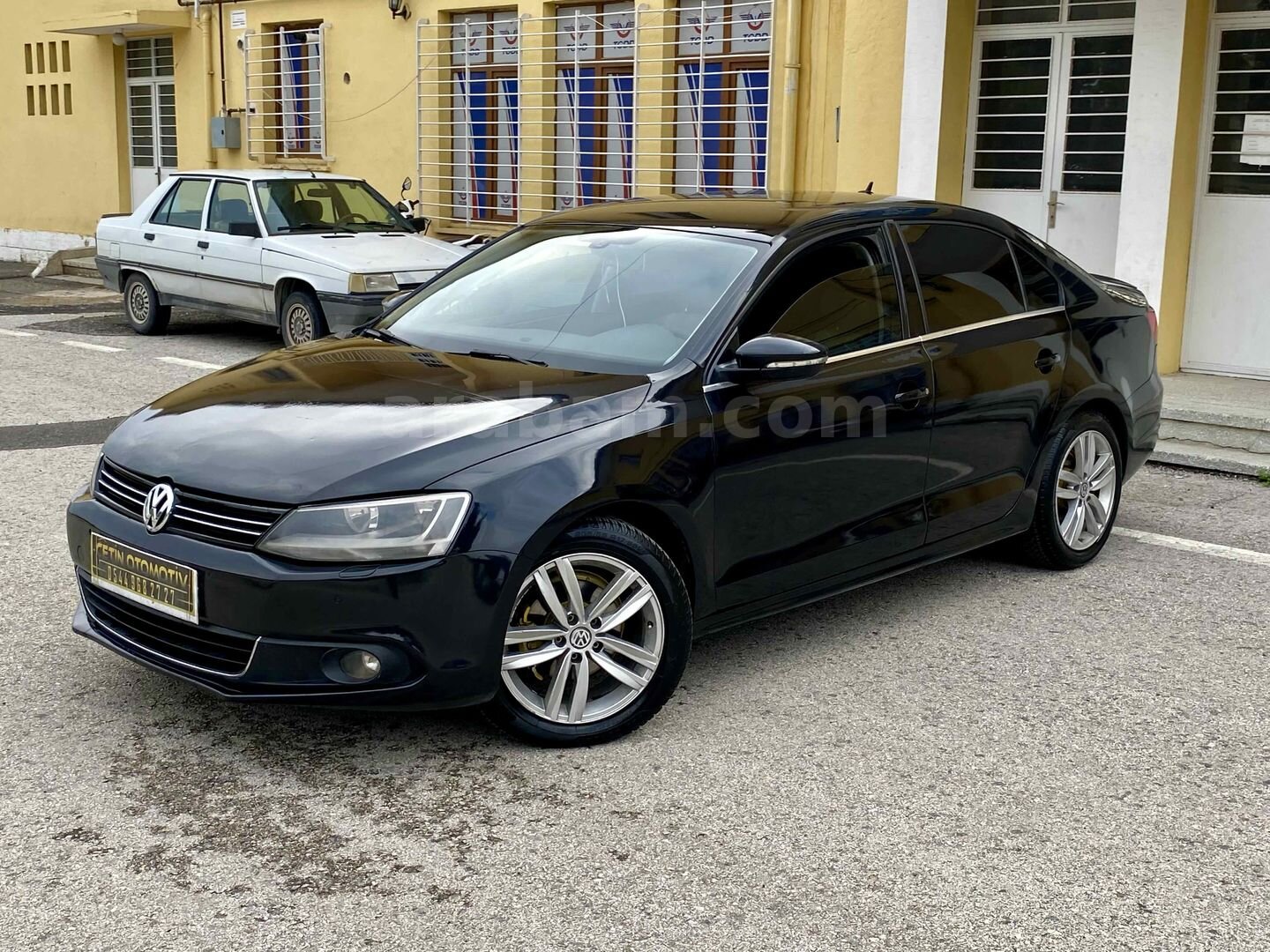 Galeriden Volkswagen Jetta 1.6 TDi Comfortline 2011 Model Gaziantep 290.000 km Siyah 1