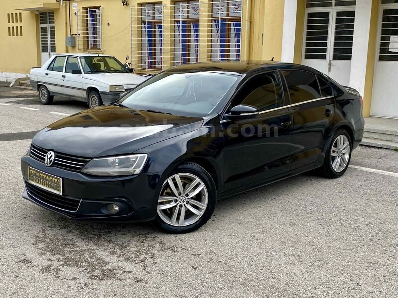 Galeriden Volkswagen Jetta 1.6 TDi Comfortline 2011 Model Gaziantep 290.000 km Siyah