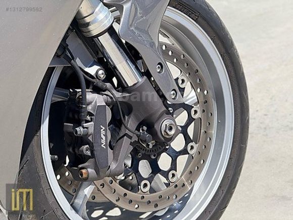HONDA VFR 1200 F