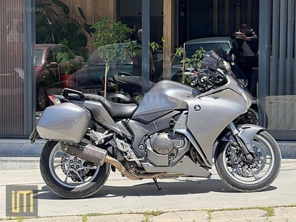 HONDA VFR 1200 F