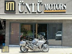 HONDA VFR 1200 F