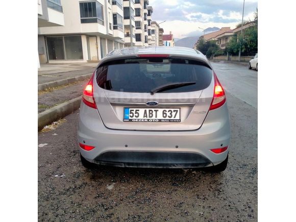 TEMİZ BAKIMLI MASRAFSIZ  FİESTA