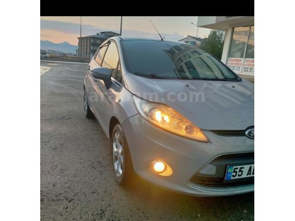 TEMİZ BAKIMLI MASRAFSIZ  FİESTA