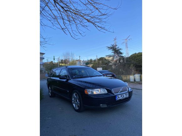 Sahibinden Volvo V70 2.4 D5 2006 Model 