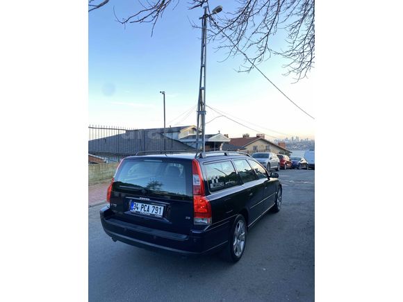 Sahibinden Volvo V70 2.4 D5 2006 Model 