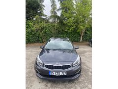EMSALSİZ KİA CEED SW 133000 KM