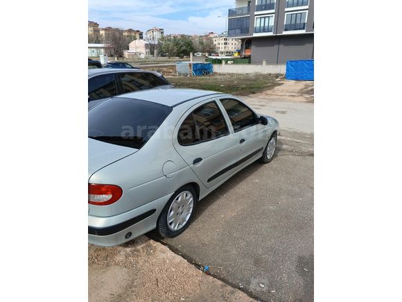 Sahibinden Renault Megane 1.6 RTE 2000 Model Klimalı
