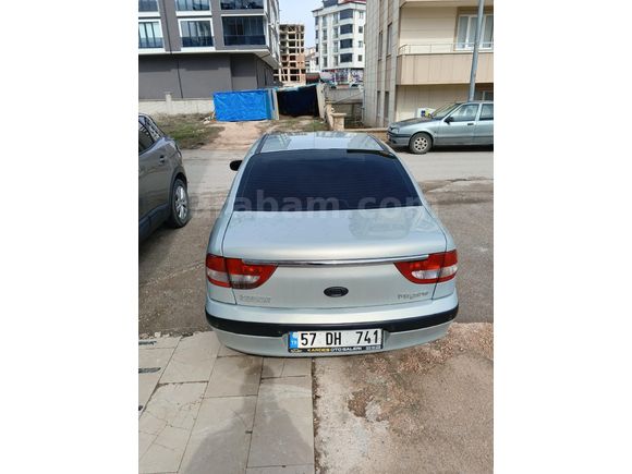 Sahibinden Renault Megane 1.6 RTE 2000 Model Klimalı