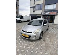 Bayramda arabasız kalma  Hyundai i20 1.2 MPI Team 2011 Model Kayseri