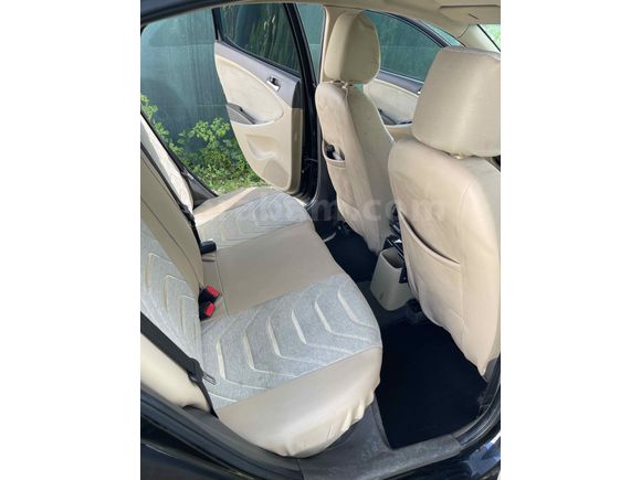 Sahibinden Hyundai Accent Blue 1.4 D-CVVT Mode Plus 2014 Model 