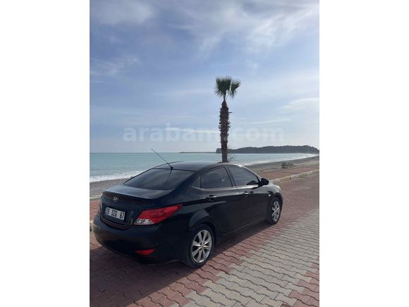 Sahibinden Hyundai Accent Blue 1.4 D-CVVT Mode Plus 2014 Model 