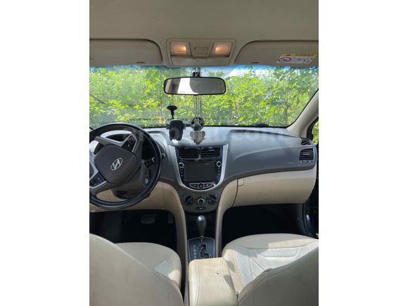 Sahibinden Hyundai Accent Blue 1.4 D-CVVT Mode Plus 2014 Model 