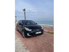 Sahibinden Hyundai Accent Blue 1.4 D-CVVT Mode Plus 2014 Model 
