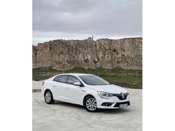 Sahibinden Renault Megane 1.3 TCe Joy 2019 Model 