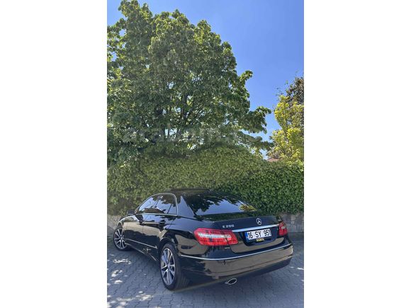 Sahibinden Mercedes - Benz E 200 CGI BlueEFFICIENCY Avantgarde 2011 Model