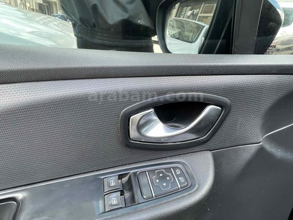 300 PEŞİNAT 36 AY VADE Renault Clio 1.5 dCi Joy 2017 MODEL