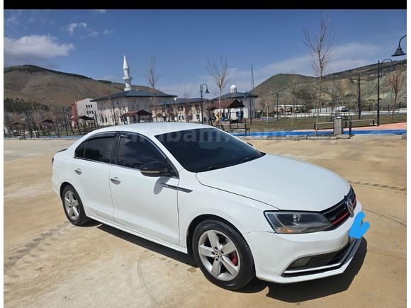 Sahibinden Volkswagen Jetta 1.6 TDi Trendline 2015 Model